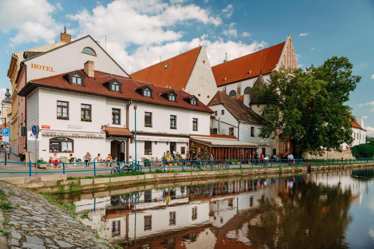 Hotel Klika Ceske Budejovice Luaran gambar