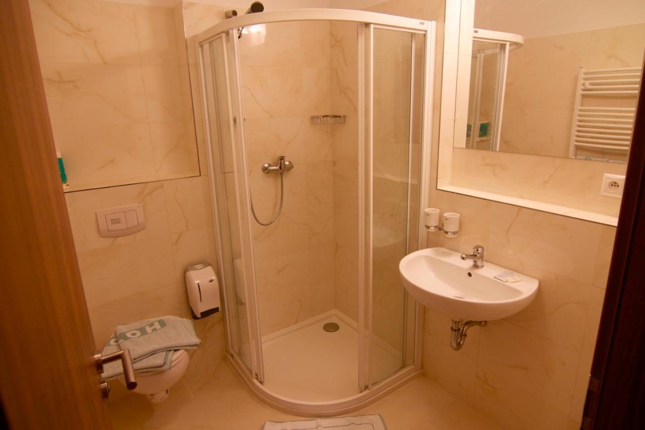 Hotel Klika Ceske Budejovice Luaran gambar