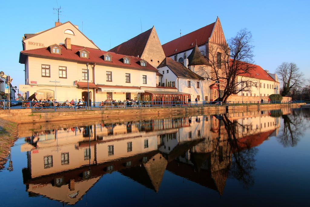 Hotel Klika Ceske Budejovice Luaran gambar